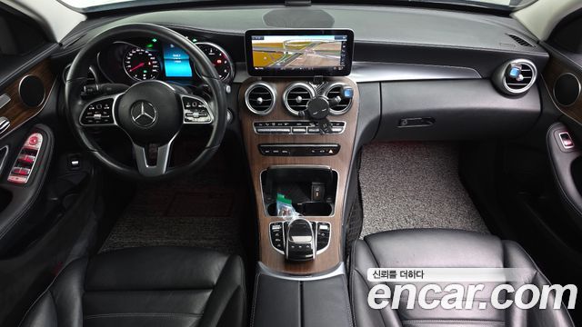 Mercedes-Benz C-Class (W205) C220 d 4MATIC Exclusive 2019 — фото 7