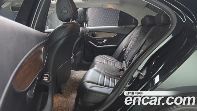 Mercedes-Benz C-Class (W205) C220 d 4MATIC Exclusive 2019 — фото 32
