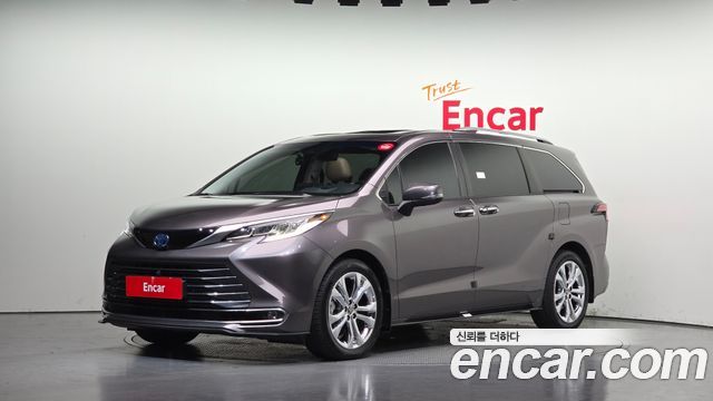Toyota Sienna (IV) 2.5 Hybrid 2WD