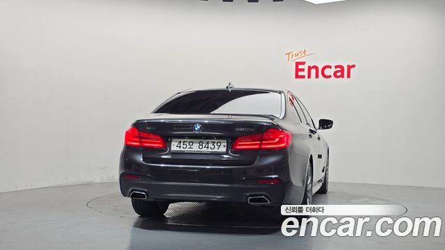 BMW 5 Series (G30) 520d xDrive M Sport Package Plus 2018 — фото 4