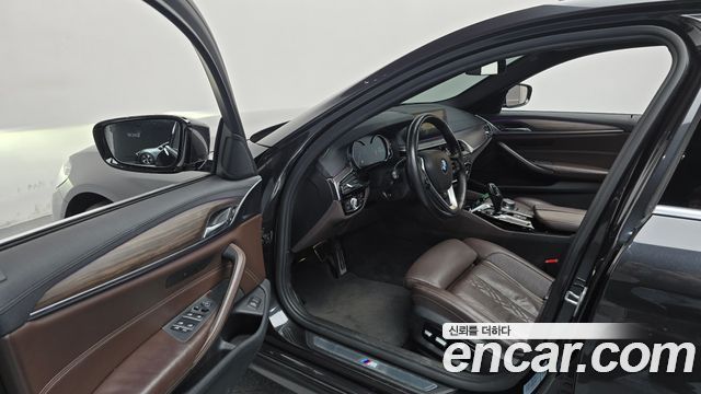 BMW 5 Series (G30) 520d xDrive M Sport Package Plus 2018 — фото 10