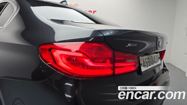 BMW 5 Series (G30) 520d xDrive M Sport Package Plus 2018 — фото 29
