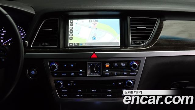 Genesis G80 3.3 GDI Luxury 2018 — фото 18