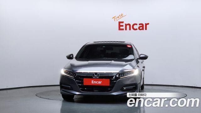 Honda Accord (X) 2.0 Hybrid Touring 2018 — фото 3