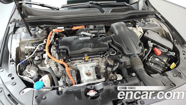 Honda Accord (X) 2.0 Hybrid Touring 2018 — фото 6