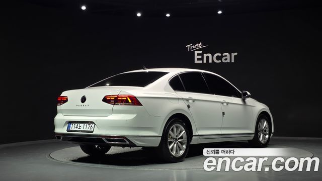Volkswagen Passat GT (B8) 2.0 TDI Premium 2021 — фото 2