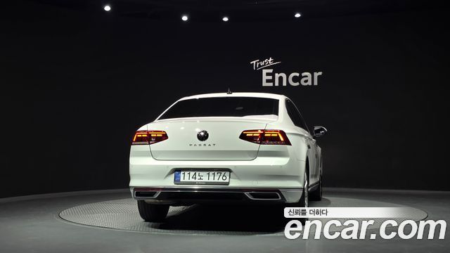 Volkswagen Passat GT (B8) 2.0 TDI Premium 2021 — фото 4