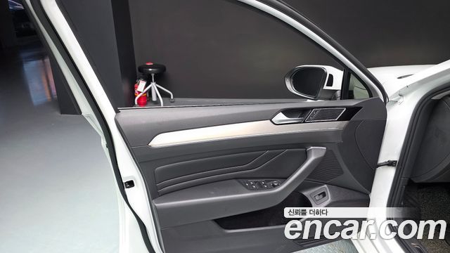 Volkswagen Passat GT (B8) 2.0 TDI Premium 2021 — фото 24