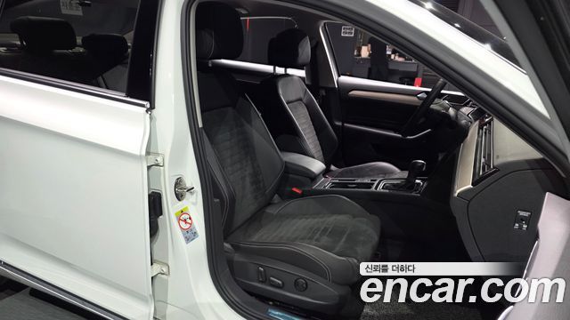Volkswagen Passat GT (B8) 2.0 TDI Premium 2021 — фото 26