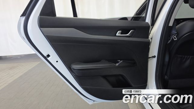 Kia K5 (III) 2.0 Prestige 2020 — фото 25