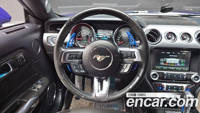 Ford Mustang Coupe 2016 — фото 12