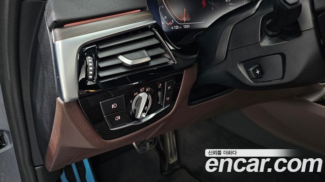 BMW 5 Series (G30) 530i M Sport Package Plus 2020 — фото 16