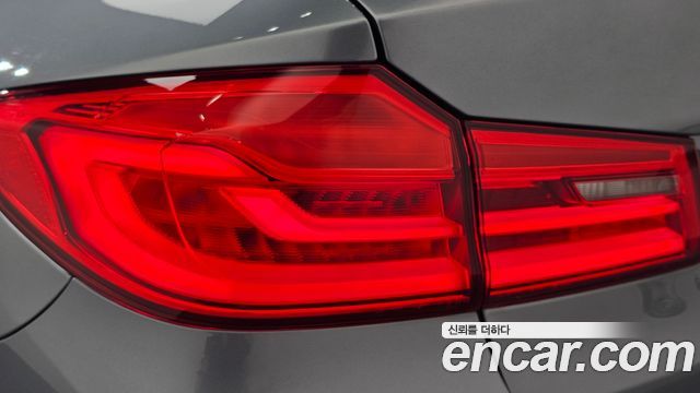BMW 5 Series (G30) 530i M Sport Package Plus 2020 — фото 23