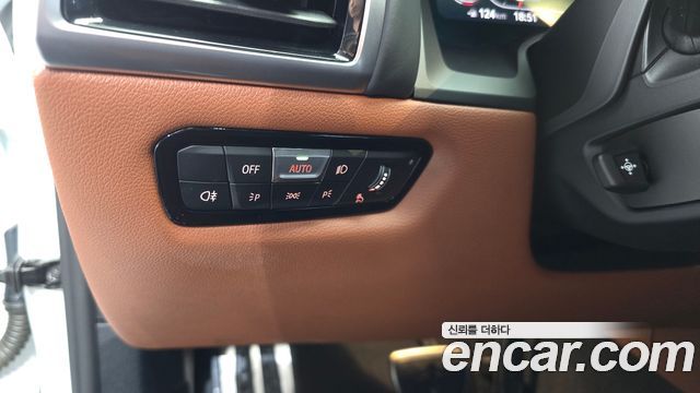 BMW 8 Series (G15) M850i xDrive Gran Coupe 2023 — фото 20
