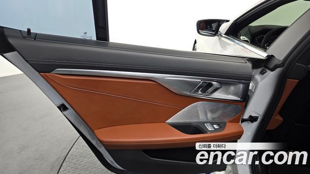 BMW 8 Series (G15) M850i xDrive Gran Coupe 2023 — фото 25