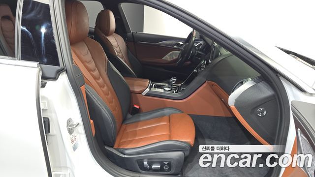 BMW 8 Series (G15) M850i xDrive Gran Coupe 2023 — фото 26