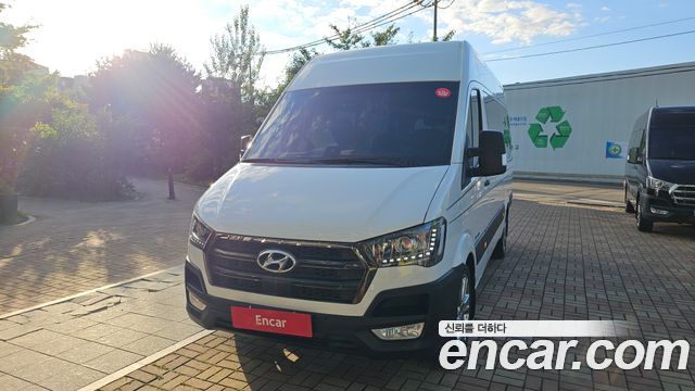 Hyundai Solati 15-seater Luxury 2020 — фото 3