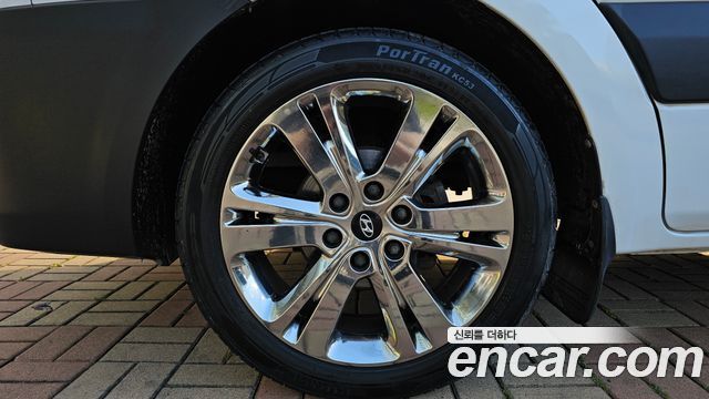 Hyundai Solati 15-seater Luxury 2020 — фото 5
