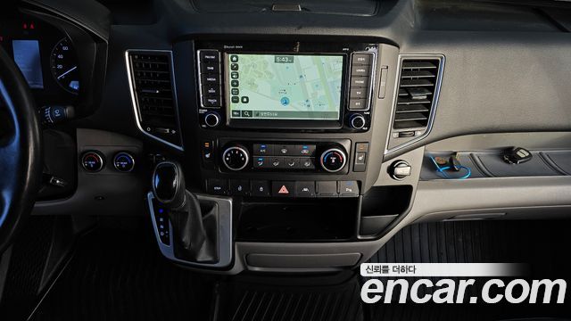 Hyundai Solati 15-seater Luxury 2020 — фото 14