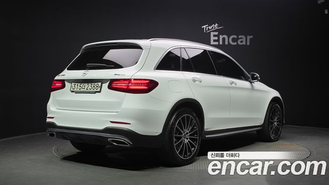 Mercedes-Benz GLC-Class (X253) GLC300 4MATIC AMG Line 2019 — фото 2