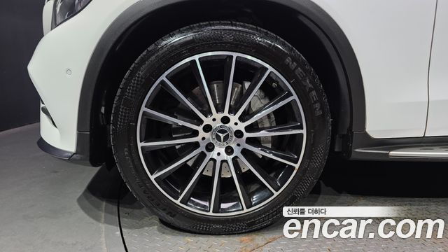 Mercedes-Benz GLC-Class (X253) GLC300 4MATIC AMG Line 2019 — фото 5