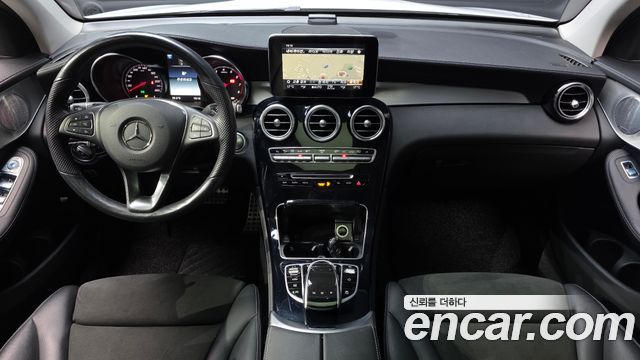 Mercedes-Benz GLC-Class (X253) GLC300 4MATIC AMG Line 2019 — фото 7