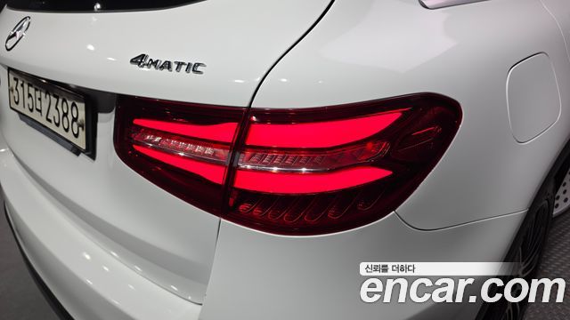 Mercedes-Benz GLC-Class (X253) GLC300 4MATIC AMG Line 2019 — фото 23