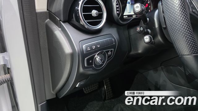 Mercedes-Benz GLC-Class (X253) GLC300 4MATIC AMG Line 2019 — фото 28