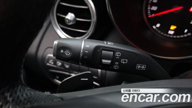 Mercedes-Benz GLC-Class (X253) GLC300 4MATIC AMG Line 2019 — фото 29