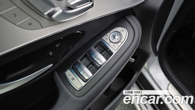 Mercedes-Benz GLC-Class (X253) GLC300 4MATIC AMG Line 2019 — фото 35