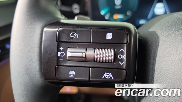 Hyundai Grandeur (GN7) 2,5 Gasoline 2WD Exclusive 2023 — фото 17