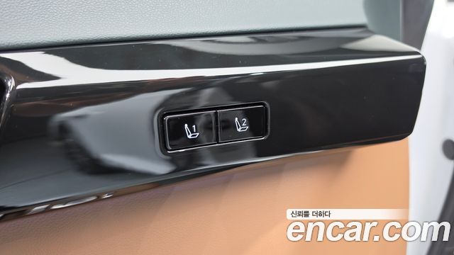 Hyundai Grandeur (GN7) 2,5 Gasoline 2WD Exclusive 2023 — фото 20