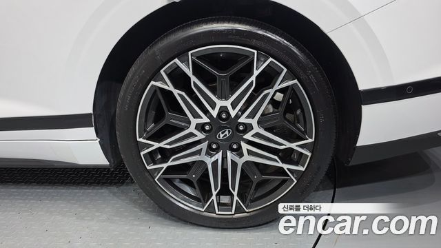 Hyundai Grandeur (GN7) 2,5 Gasoline 2WD Exclusive 2023 — фото 21