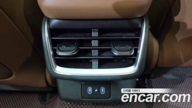 Hyundai Grandeur (GN7) 2,5 Gasoline 2WD Exclusive 2023 — фото 43