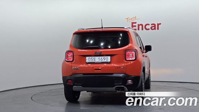 Jeep Renegade 2.0 Diesel Limited AWD 2018 — фото 4