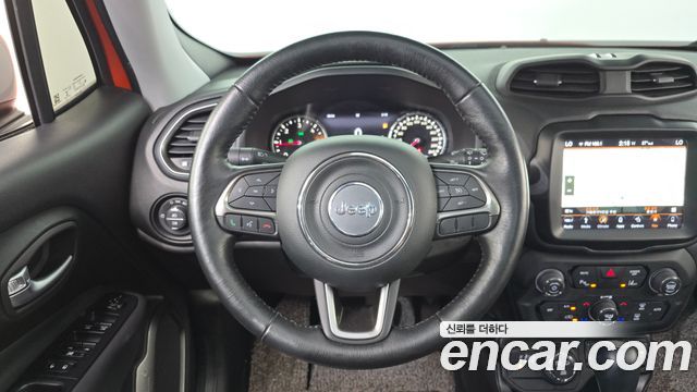 Jeep Renegade 2.0 Diesel Limited AWD 2018 — фото 13
