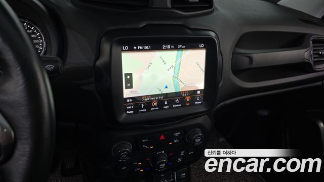 Jeep Renegade 2.0 Diesel Limited AWD 2018 — фото 15