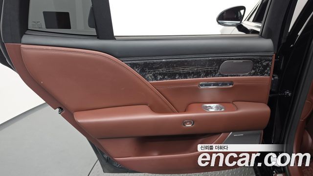 Genesis G90 (RS4) Gasoline 3.5 Turbo AWD 2022 — фото 25