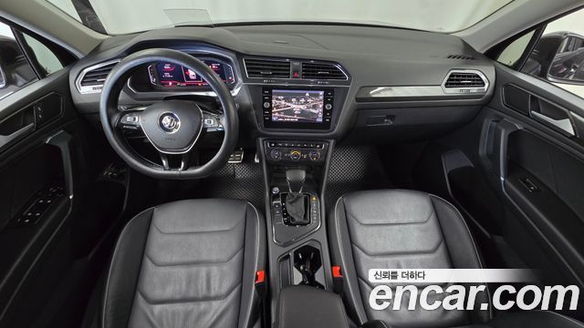 Volkswagen Tiguan Allspace 2.0 TDI Prestige 2020 — фото 7