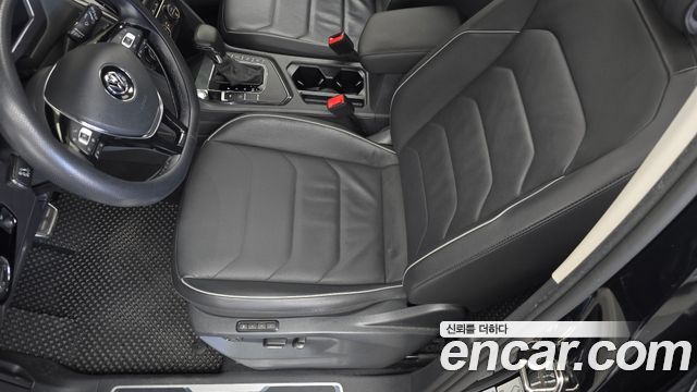 Volkswagen Tiguan Allspace 2.0 TDI Prestige 2020 — фото 19