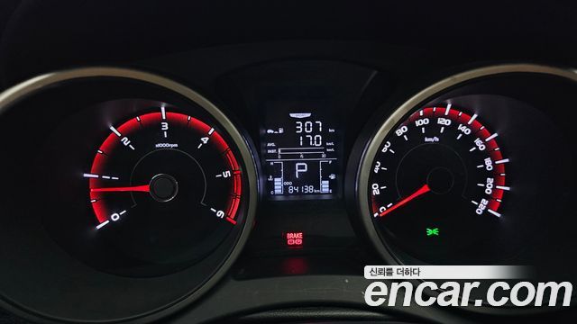 KG Mobility (SsangYong) Tivoli Air Diesel IX 2WD 2017 — фото 8