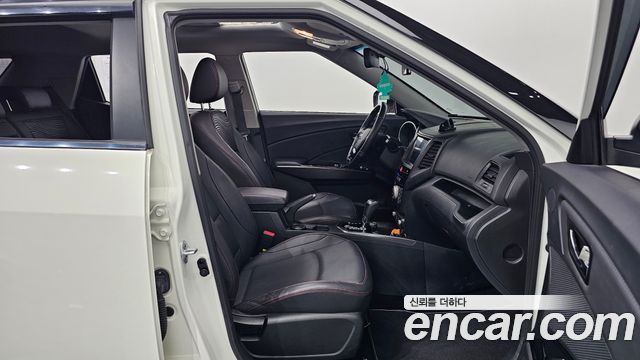 KG Mobility (SsangYong) Tivoli Air Diesel IX 2WD 2017 — фото 11
