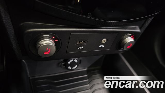 KG Mobility (SsangYong) Tivoli Air Diesel IX 2WD 2017 — фото 16