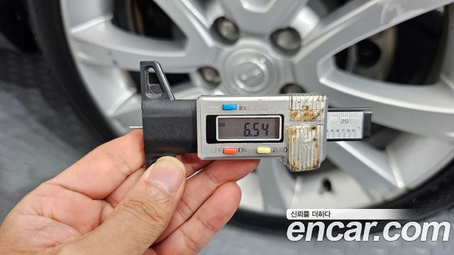 KG Mobility (SsangYong) Tivoli Air Diesel IX 2WD 2017 — фото 27