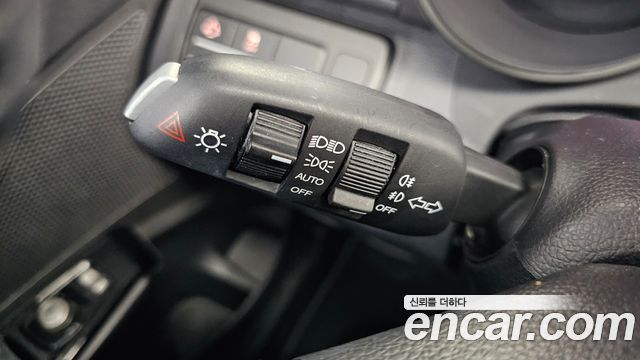 KG Mobility (SsangYong) Tivoli Air Diesel IX 2WD 2017 — фото 34