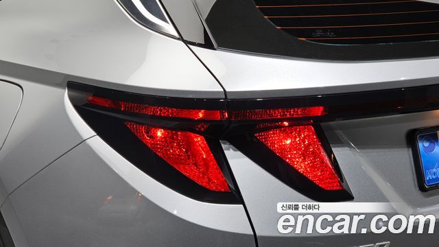 Hyundai Tucson Hybrid (NX4) HEV 1.6 4WD Premium 2024 — фото 23