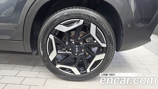 Kia Seltos Gasoline 2.0 2WD Signature 2023 — фото 21