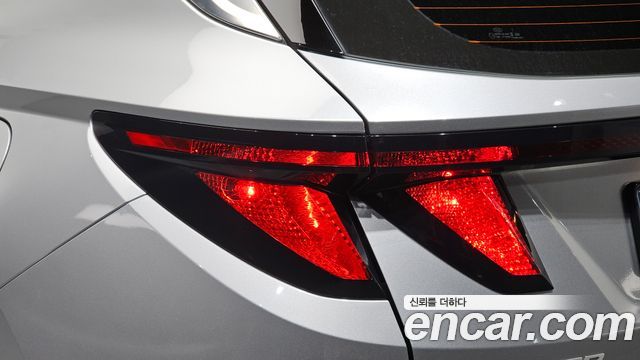Hyundai Tucson Hybrid (NX4) HEV 1.6 4WD Premium 2024 — фото 23
