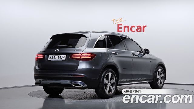 Mercedes-Benz GLC-Class (X253) GLC300 4MATIC 2019 — фото 2