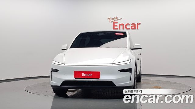 Tesla Model Y Long Range AWD 2025 — фото 3